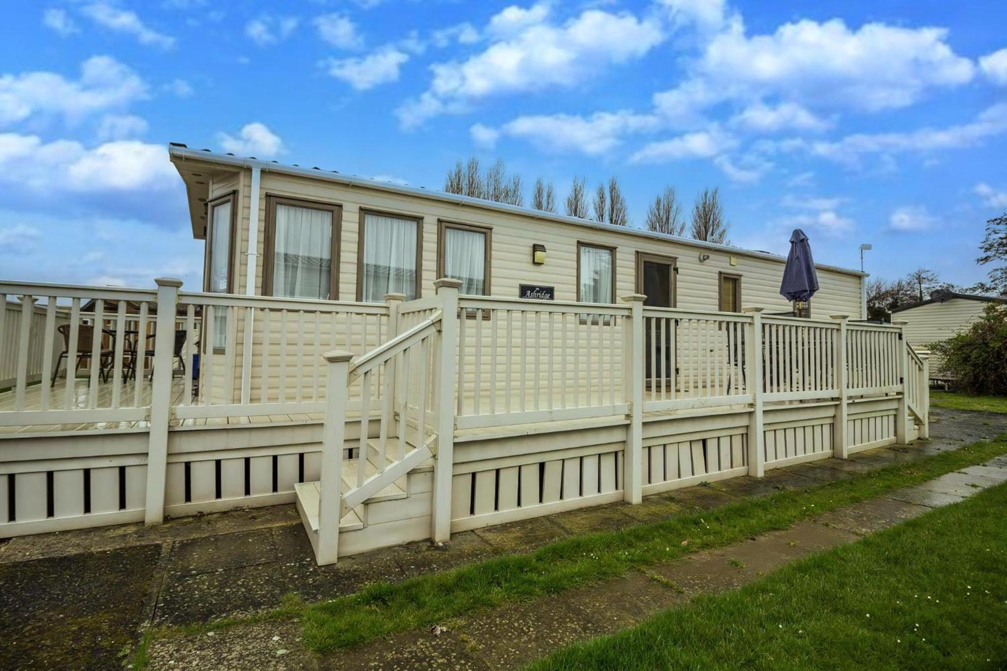 6 Berth Caravan With Decking At Manor Park In Hunstanton Ref 23017H Εξωτερικό φωτογραφία